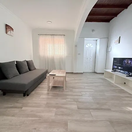 Apartment La Calzada *